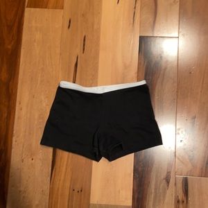 LIKE NEW- VINTAGE IN CHARGE HOT PANTS SHORTS - SIZE SMALL